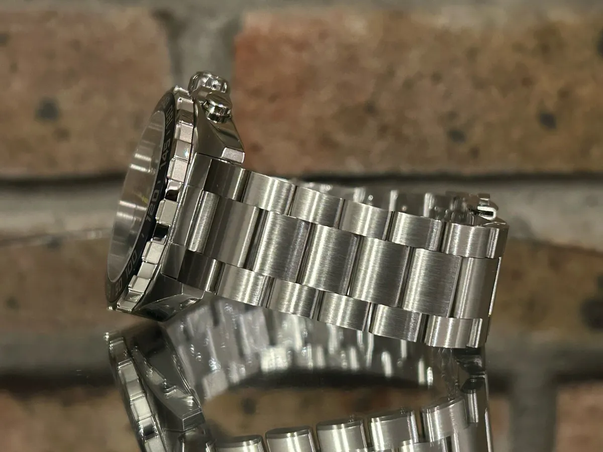 TAG Heuer Formula 1 - Chrono - Mens Wristwatch - Image 3