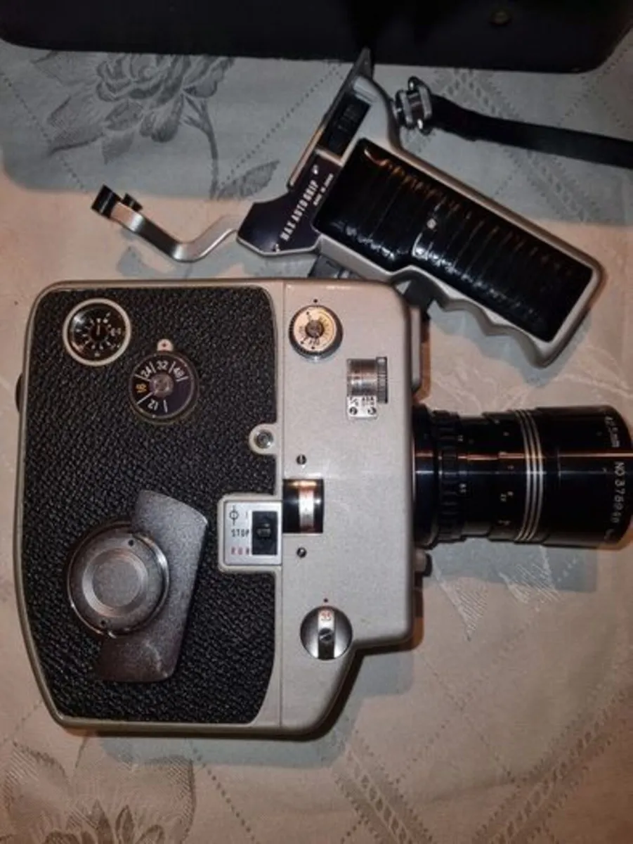 URIU SEIKI Cinemax-85E Auto Zoom 8mm - Image 4