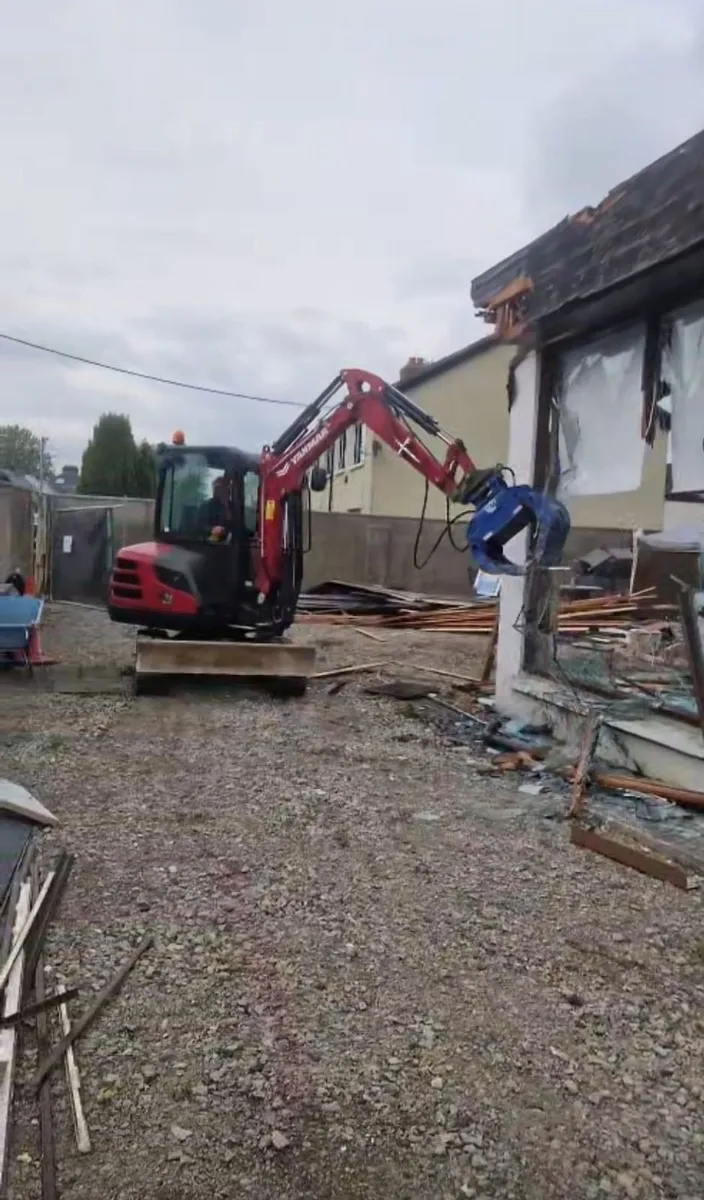 Mini Digger & Driver available - Image 2