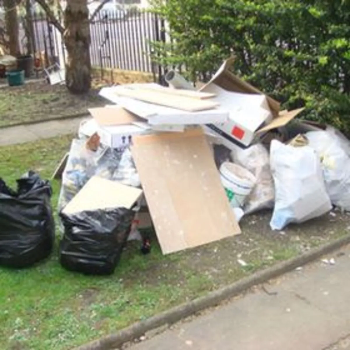 Rubbish removal - Image 4