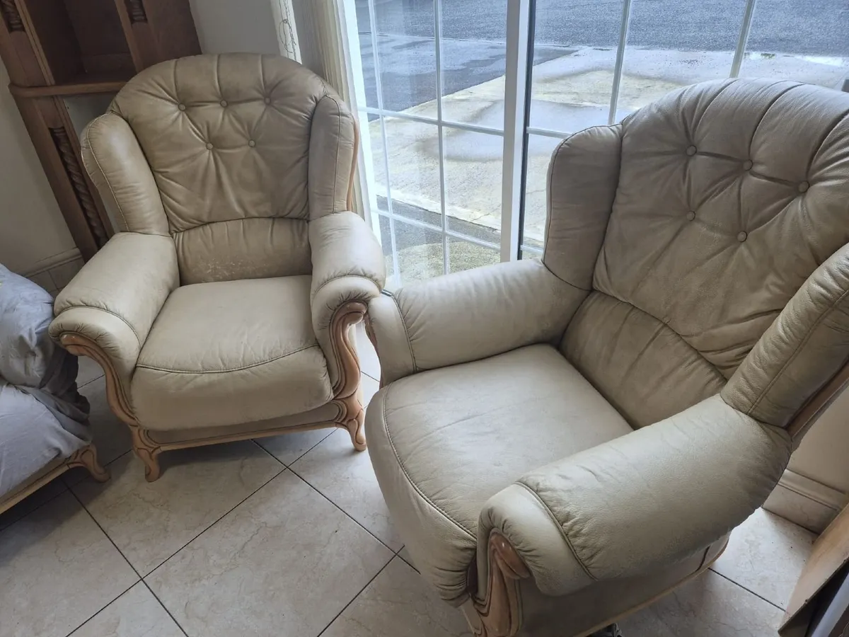 Couch/sofa - Image 2
