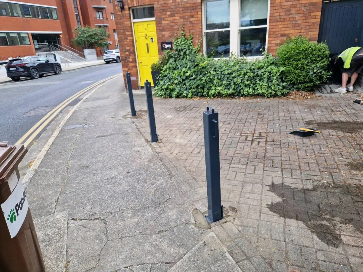 Anti theft rambars supplied installed - Image 1