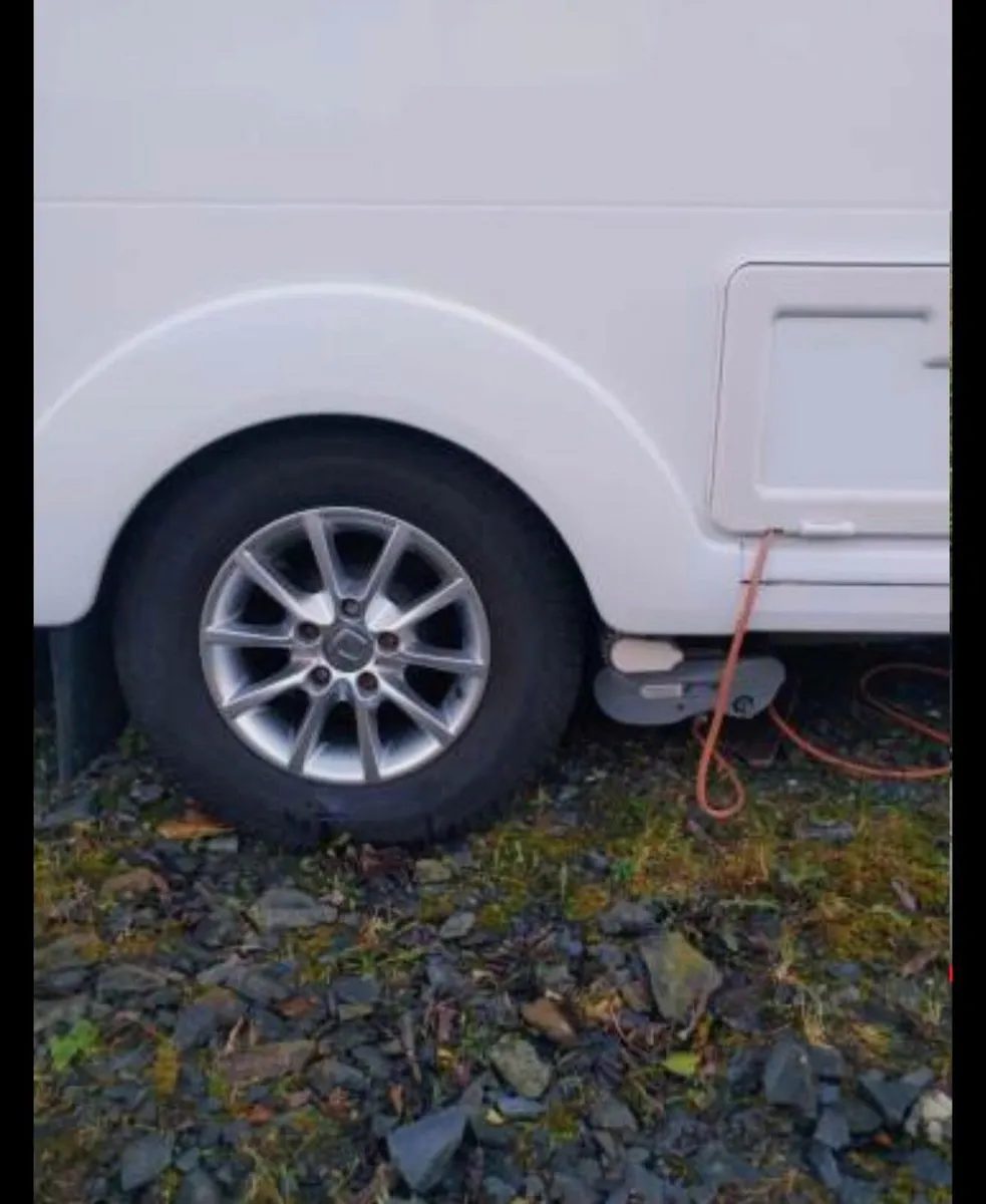 2018 2 berth Kimberley Coachman 450 caravan - Image 4