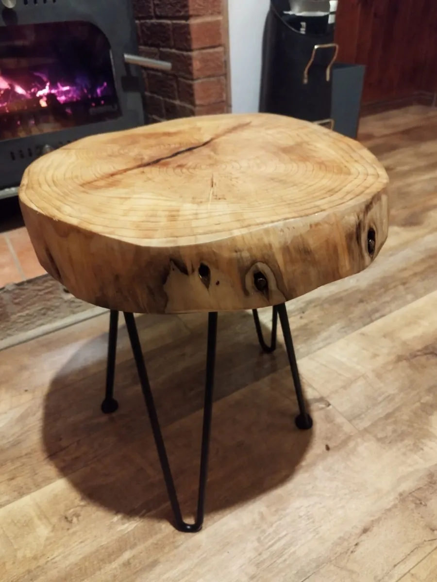 Live edge round coffee table - Image 3