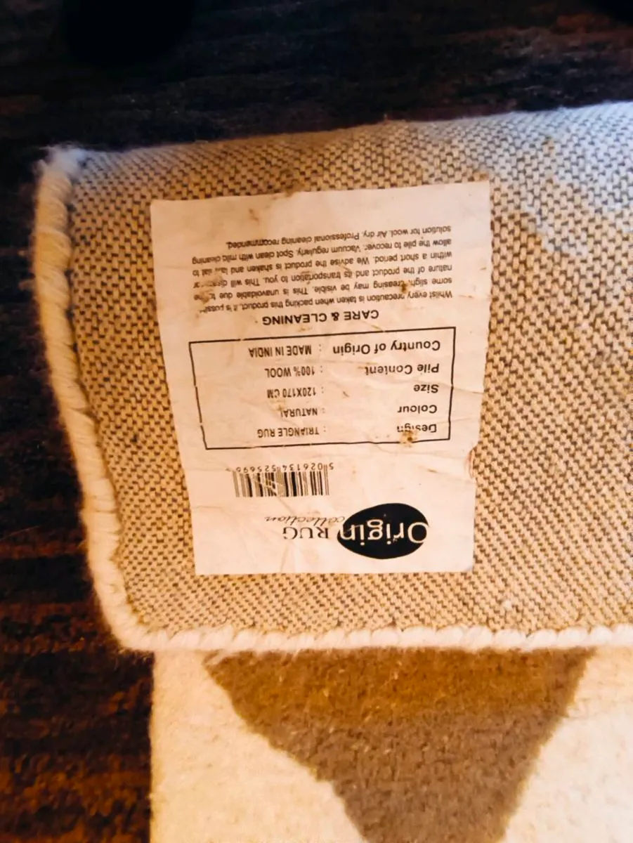 Beautiful large rug ,pure wool 70 Euro - Image 4