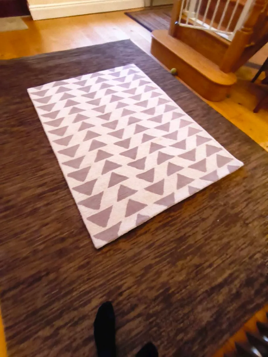 Beautiful large rug ,pure wool 70 Euro - Image 3