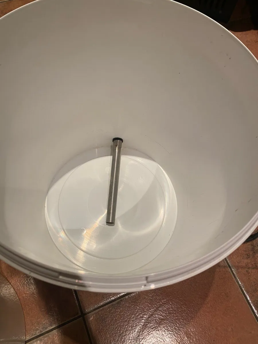 Automatic Lamb Feeder - Image 2