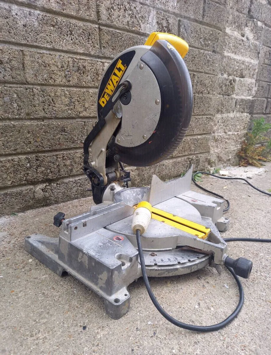 DeWalt 12" Chopsaw - Image 1