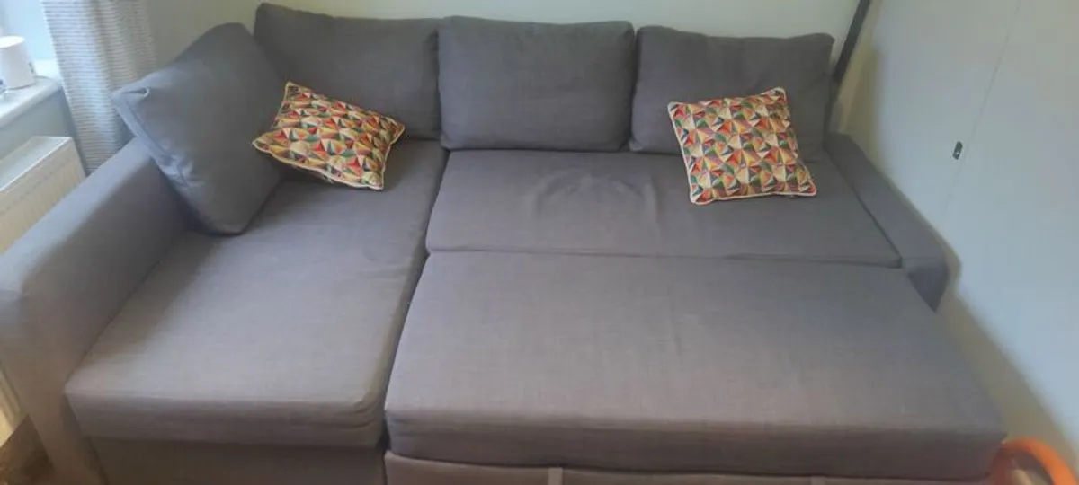 couch - Image 2