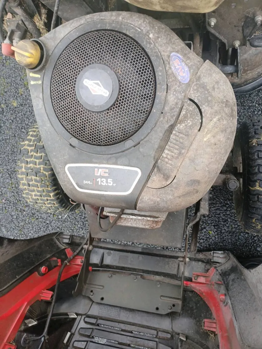 Tractor lawnmower - Image 3