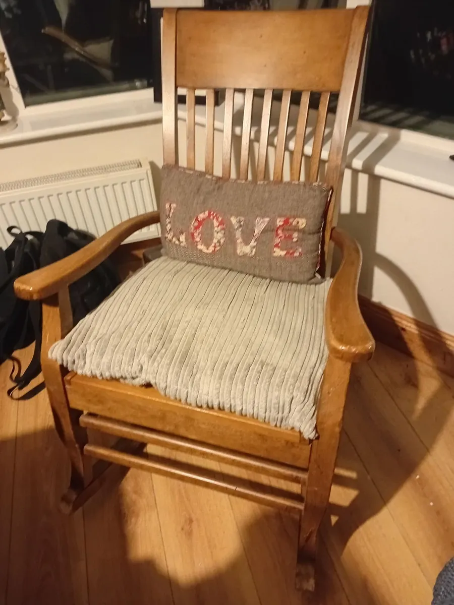 Rocking chair - Image 1