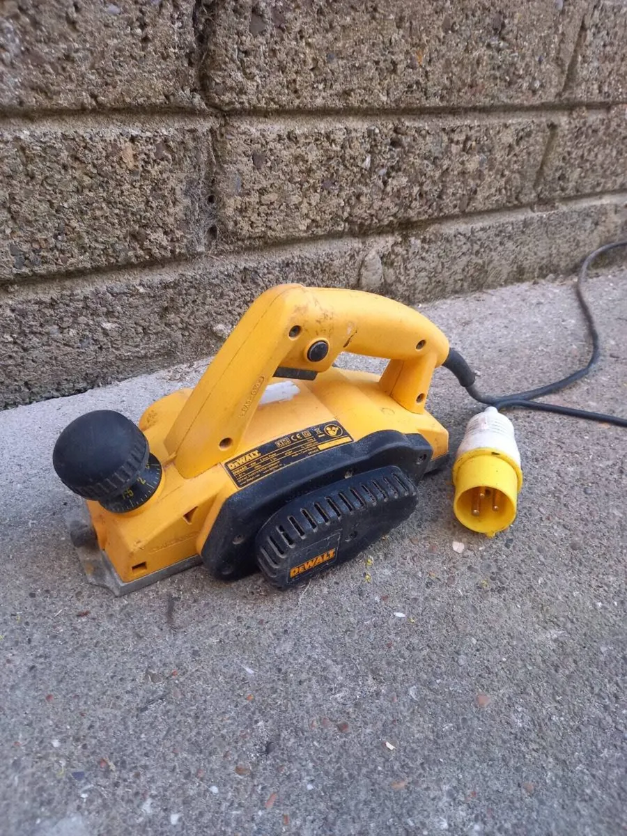 DeWalt Wood Planer - Image 1