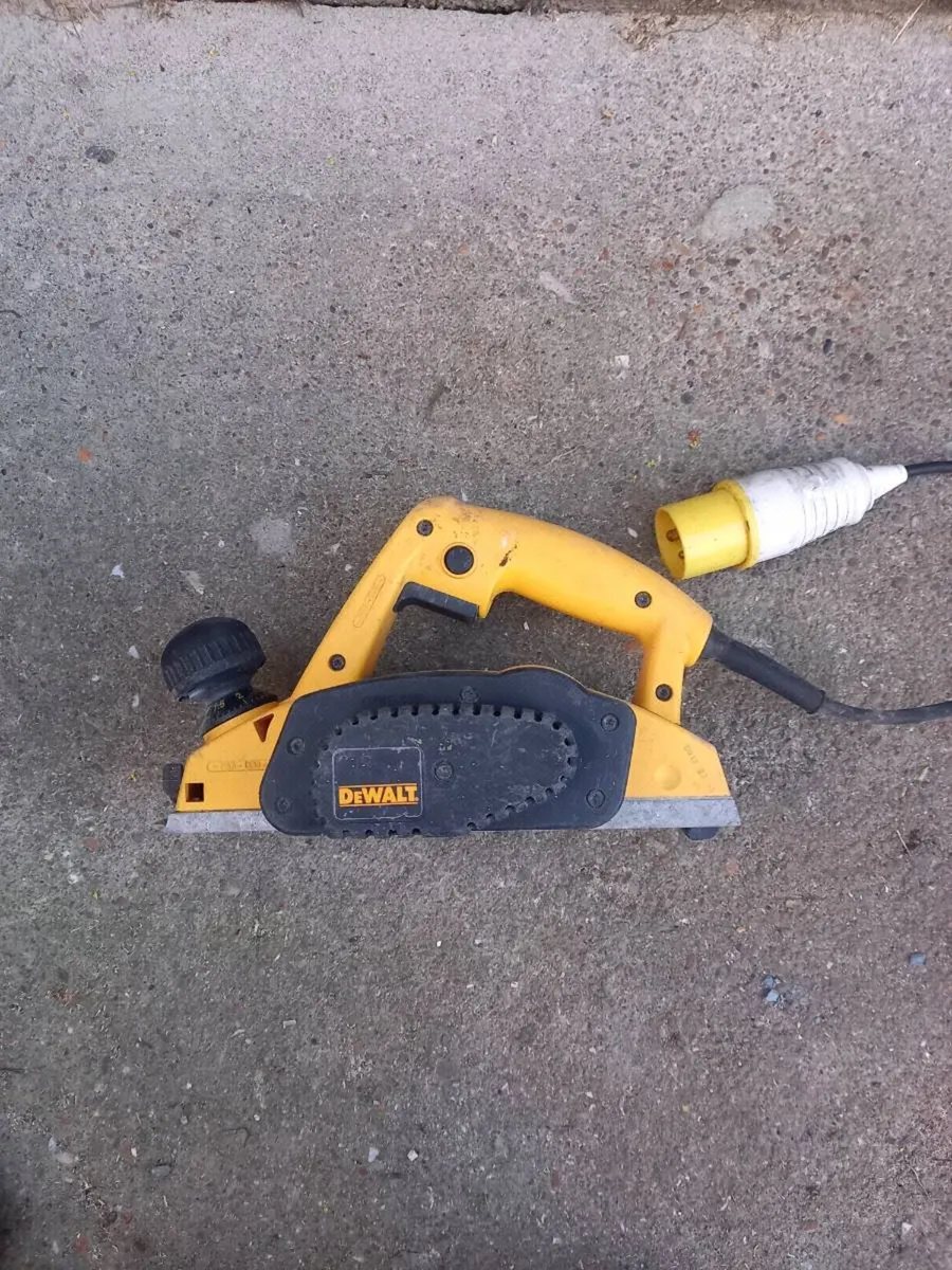 DeWalt Wood Planer - Image 2
