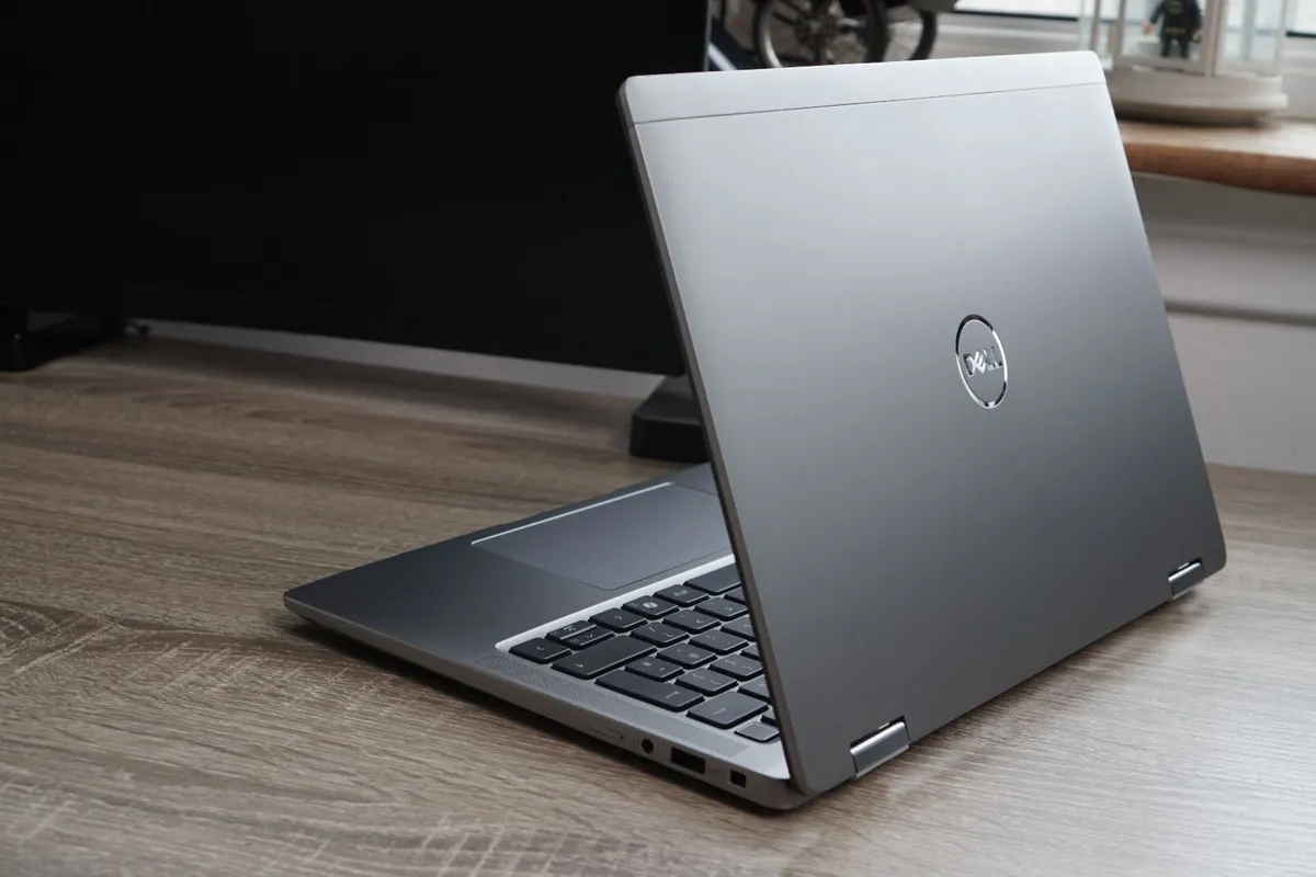 Dell Latitude 7350 2in1 13.3" | Ultra 5 | QHD+ 5G - Image 4