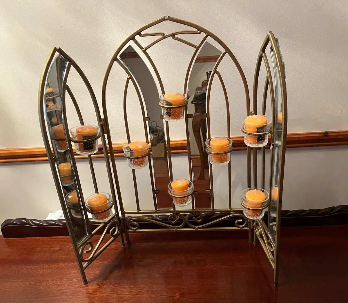 Gold Mirrored Folding Ornamental 8 Candle Holder - Image 3