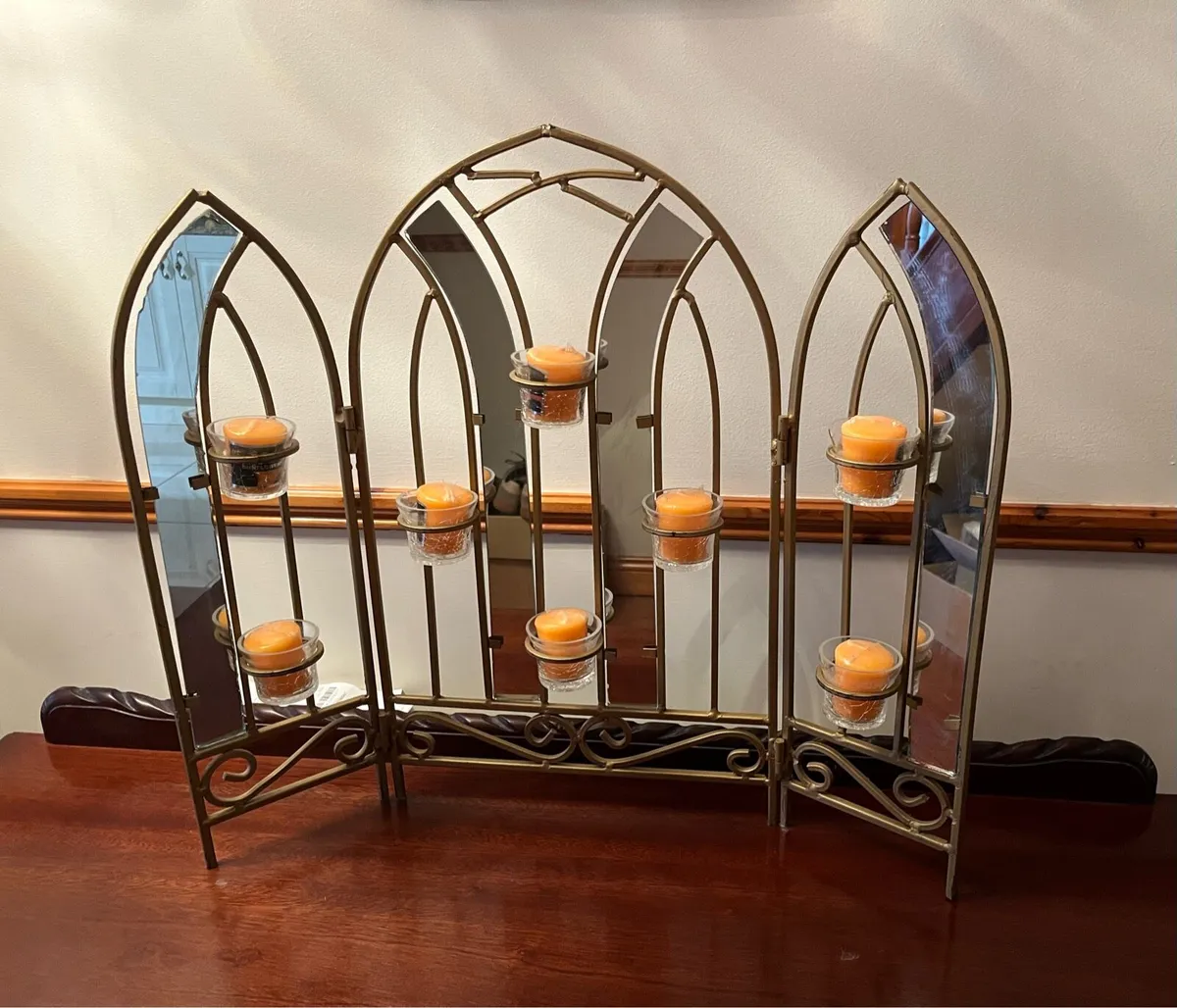 Gold Mirrored Folding Ornamental 8 Candle Holder - Image 1