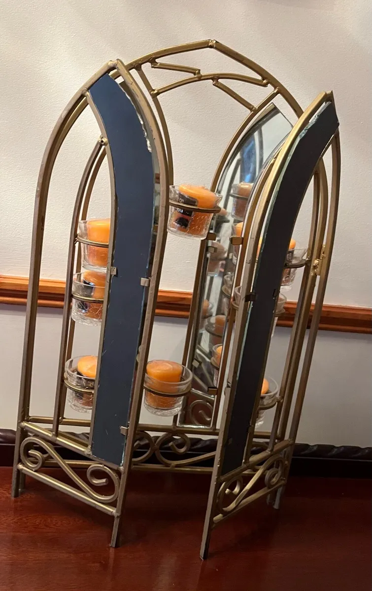 Gold Mirrored Folding Ornamental 8 Candle Holder - Image 4