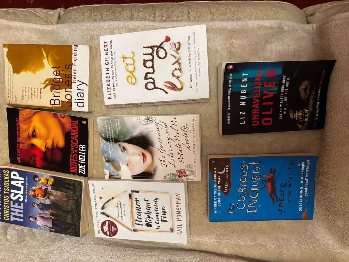 Bundle of books - Image 2