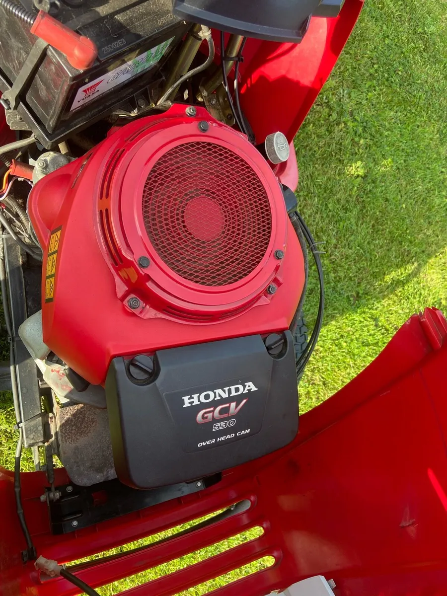 Honda 2417 ride on - Image 3