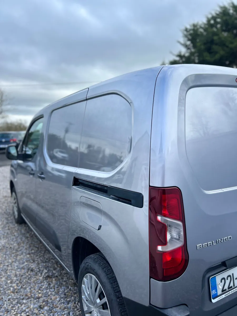 2022 Citroen Berlingo 100bhp - Image 3