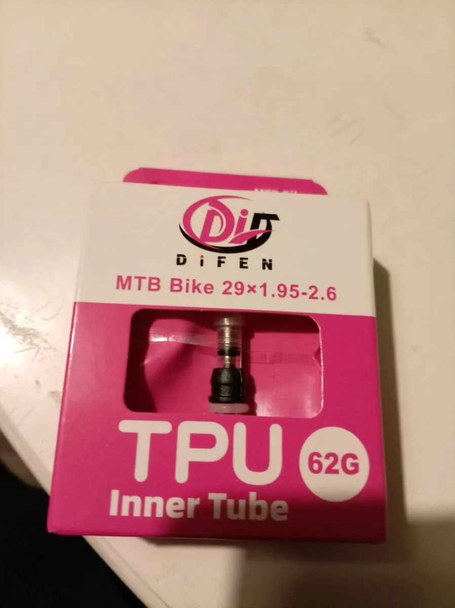 Two 29" MAXXIS tyres and two new generation tubes - Image 2