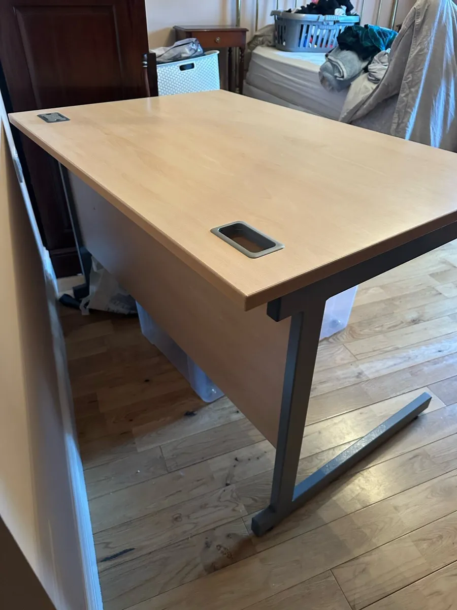 Office Table - Image 4