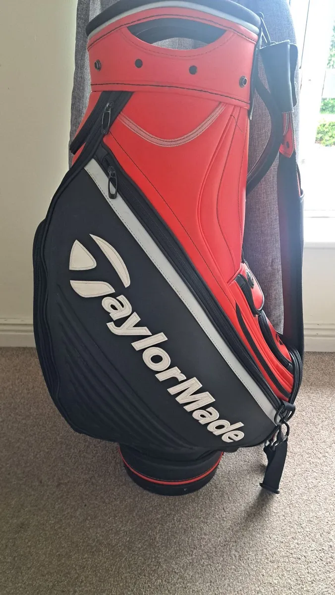 Taylormade Golf bag - Image 1