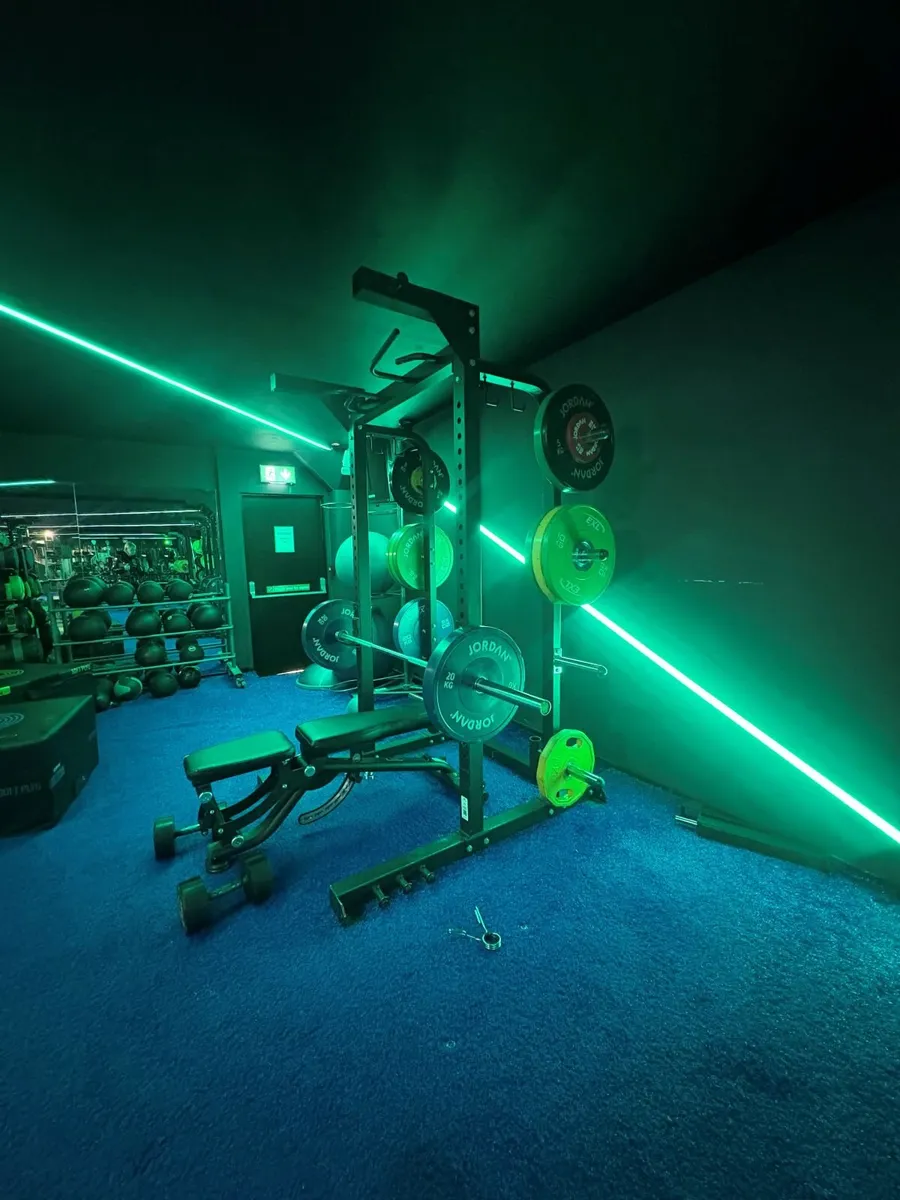 COMMERCIAL HALF RACKS - Image 4