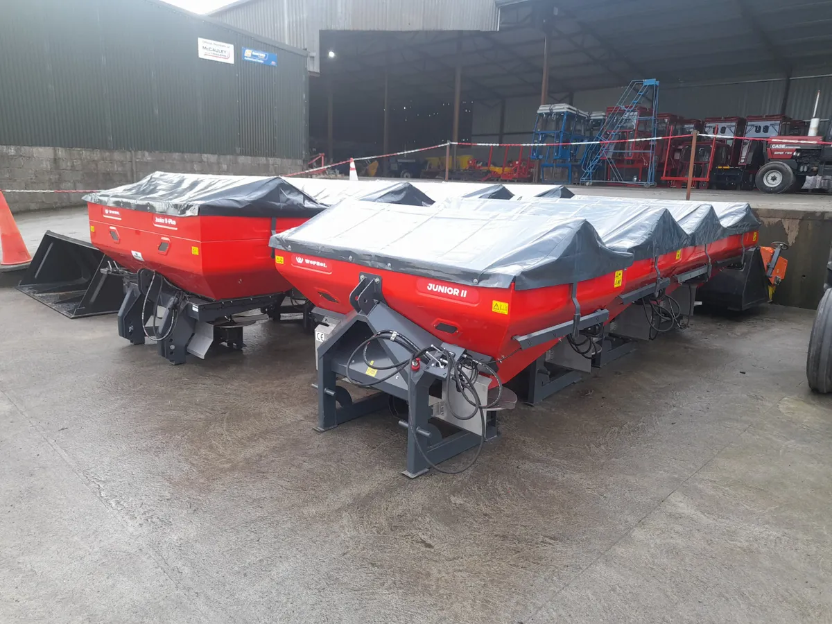 New Woprol fertiliser spreaders, finance available - Image 2