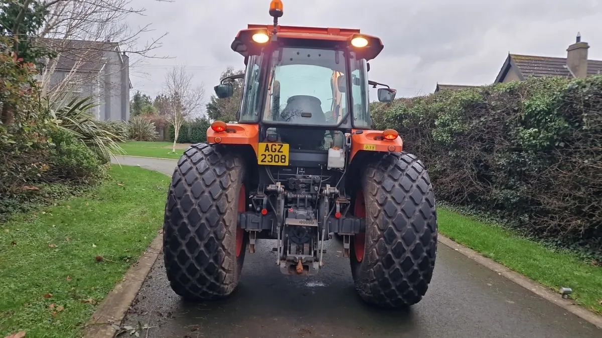 Kubota M8560 Compact Tractor with Loader 1200 hour - Image 4