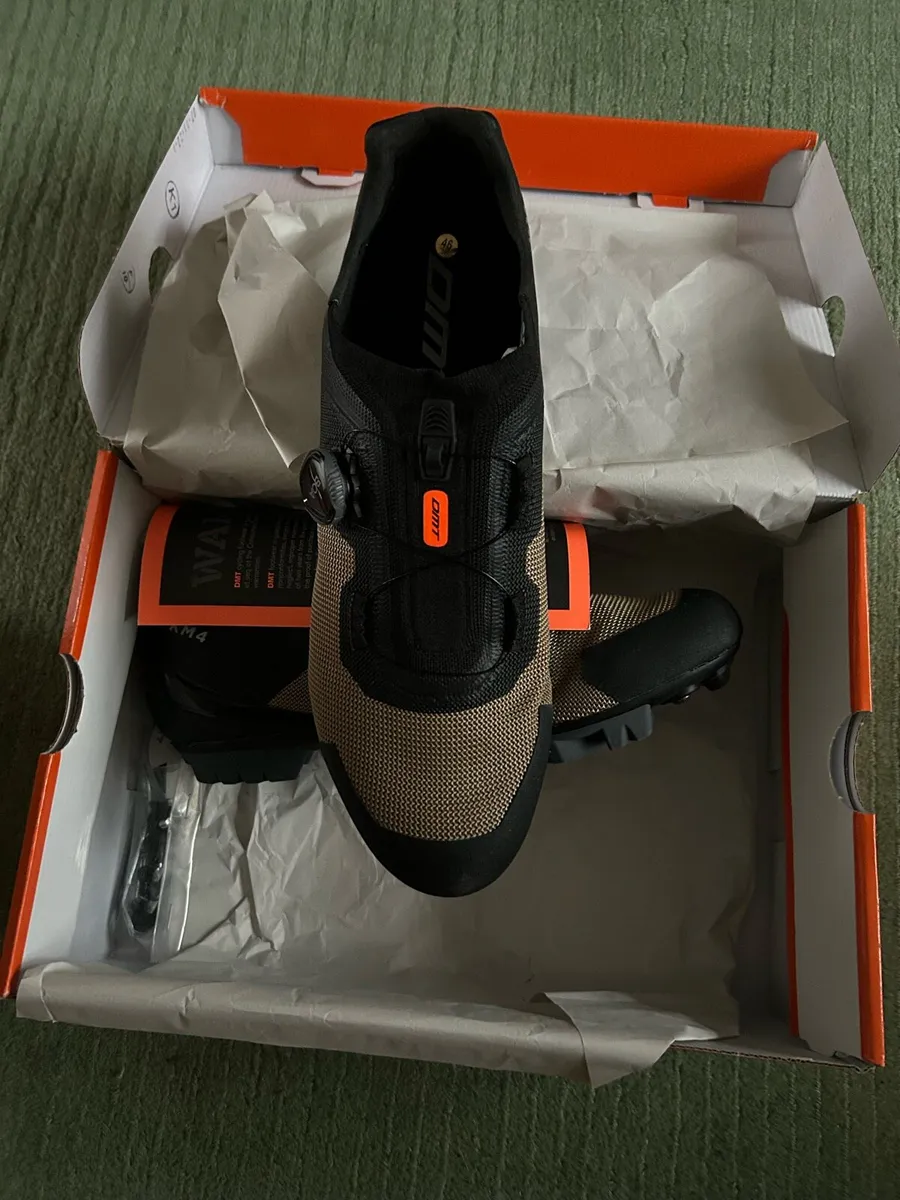 Cycling shoes - Image 4