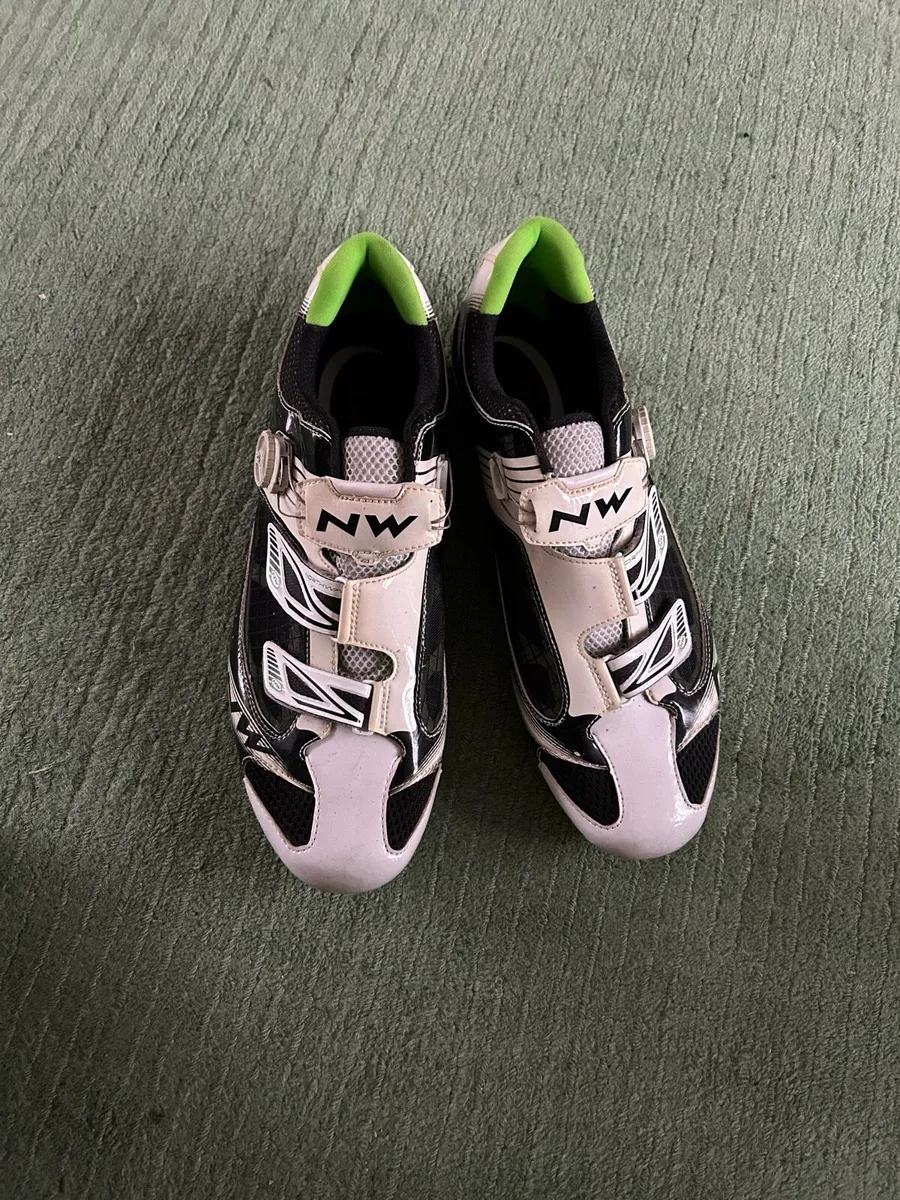 Cycling shoes - Image 2