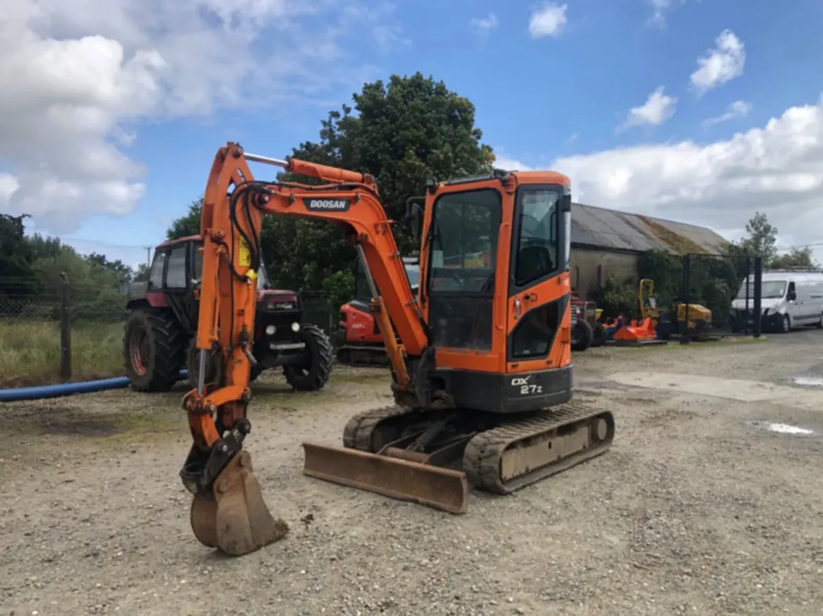 2013 Doosan DX27z - Image 1