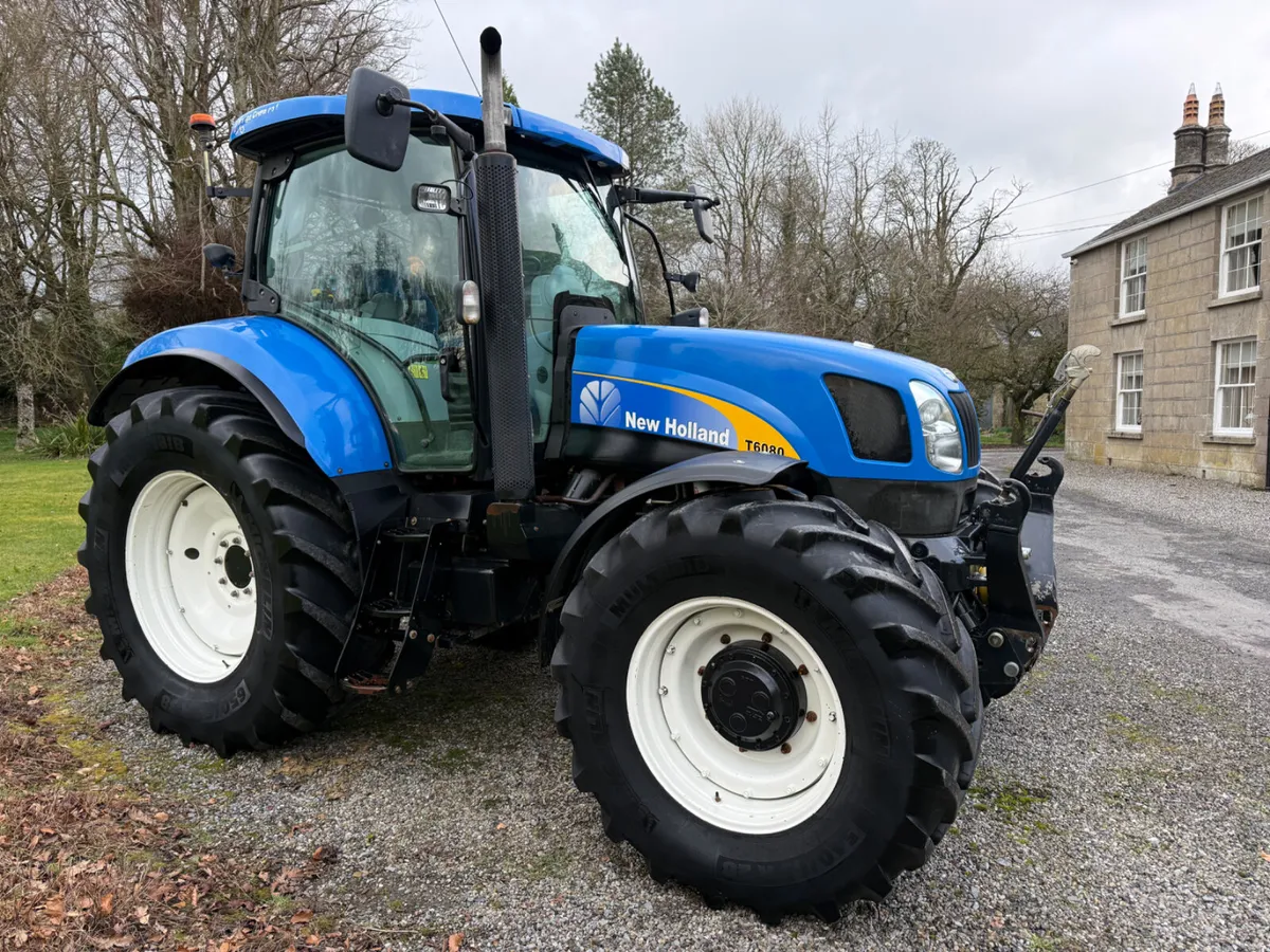 09 New Holland T6080 RC **MINT 5500 HOUR** - Image 3