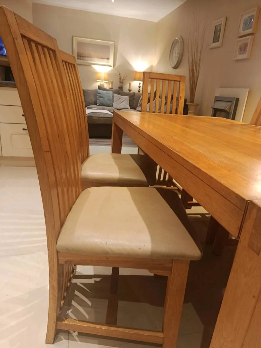 Solid Oak Kitchen table with 6 chairs - Image 3