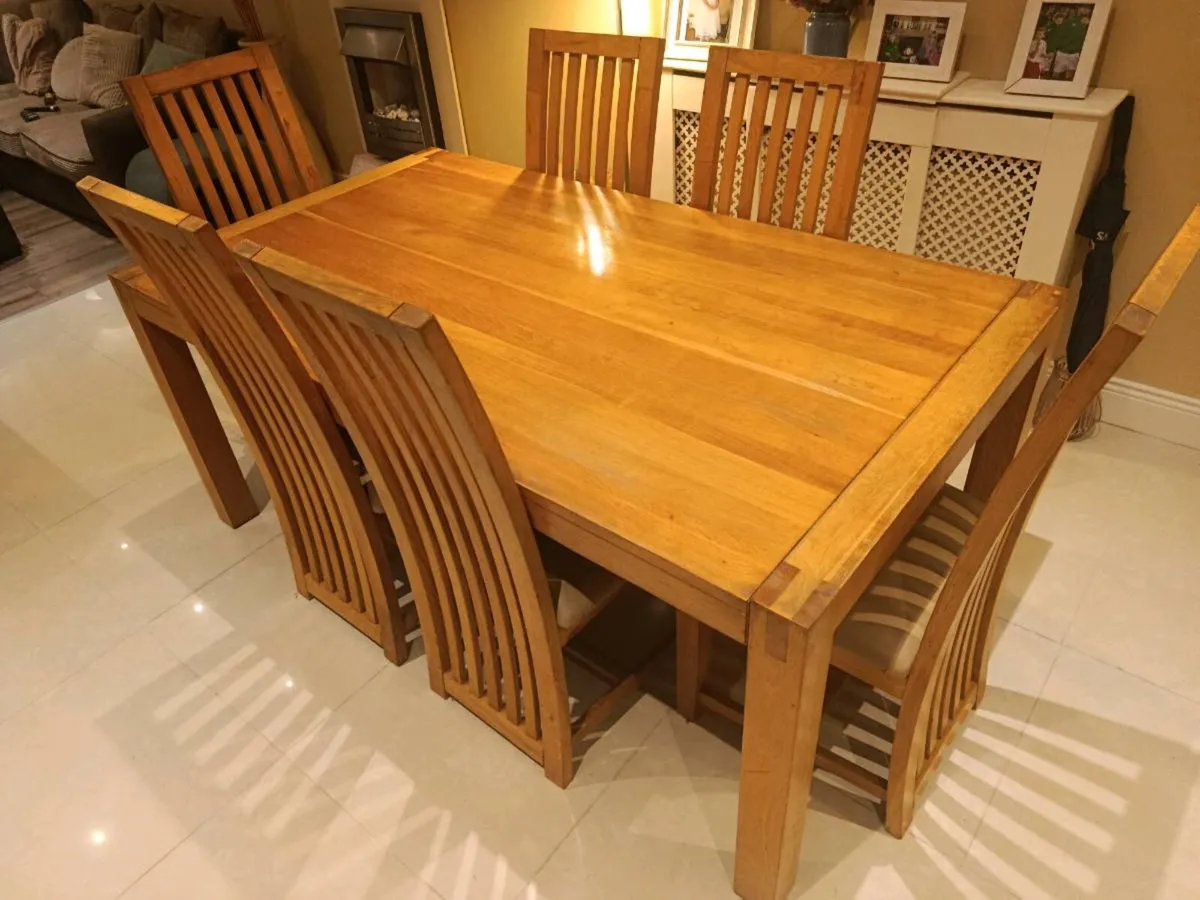 Solid Oak Kitchen table with 6 chairs - Image 4