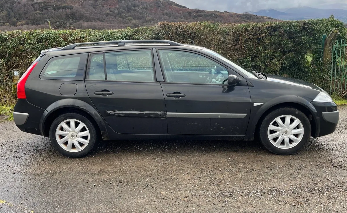 Renault Megane 1.4 petrol * no test or tax** - Image 2