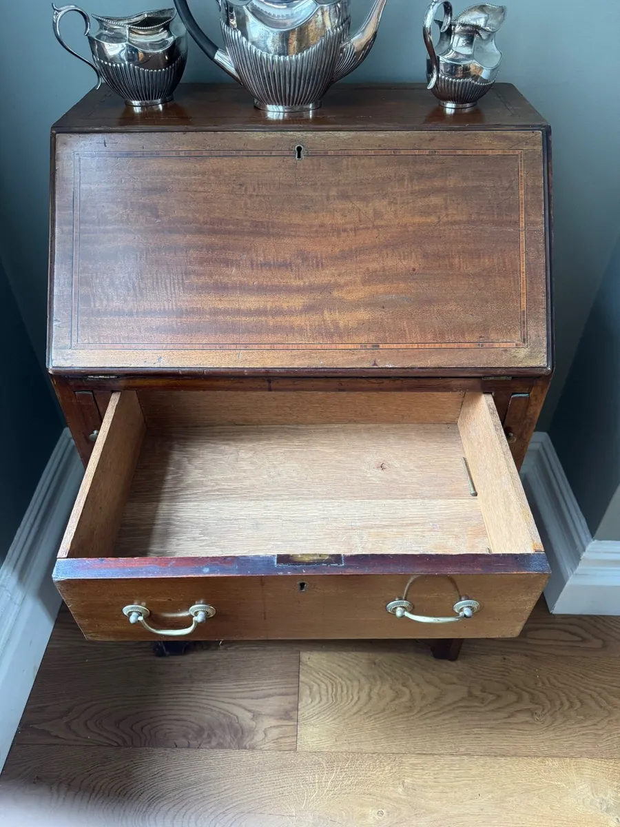 Antique style writing desk - Image 3