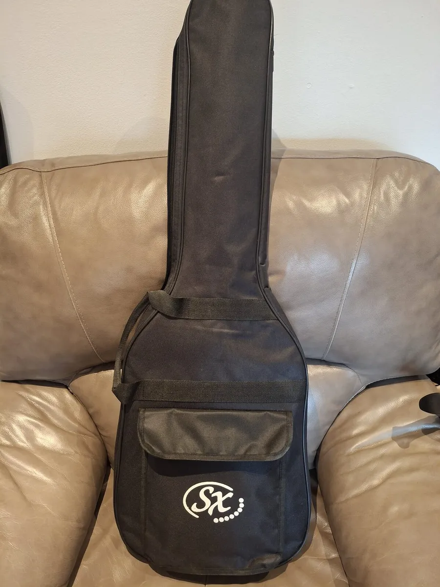 Electric Guitar - Image 2