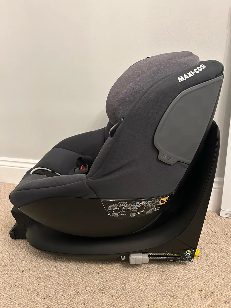 Maxi Cosi Car Seat - Image 3