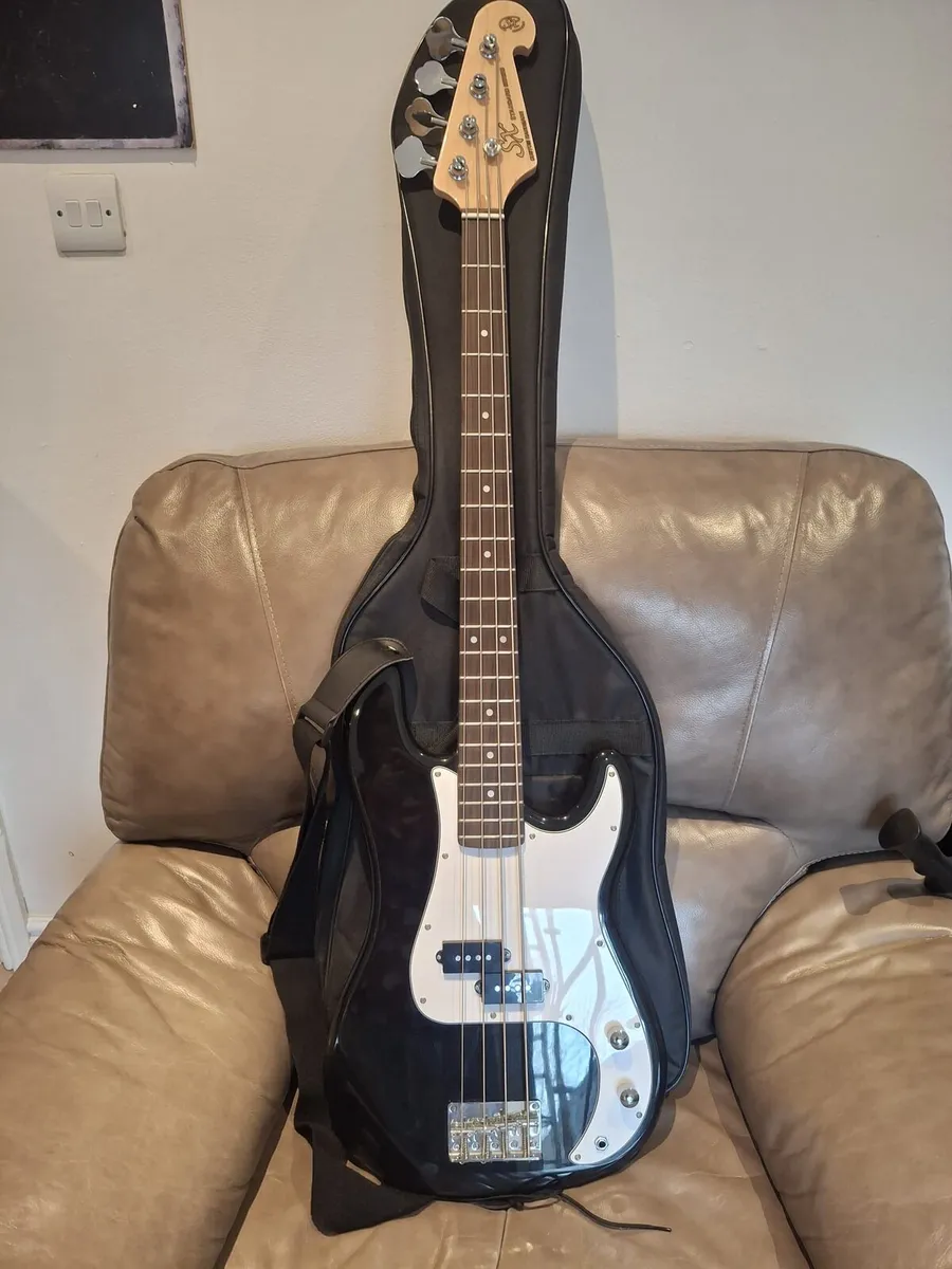 Bass Guitar - Image 3