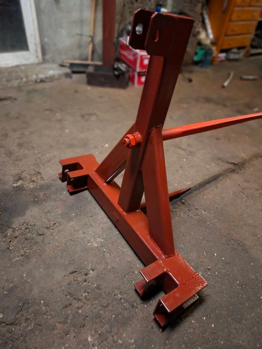 Bale spike - Image 1