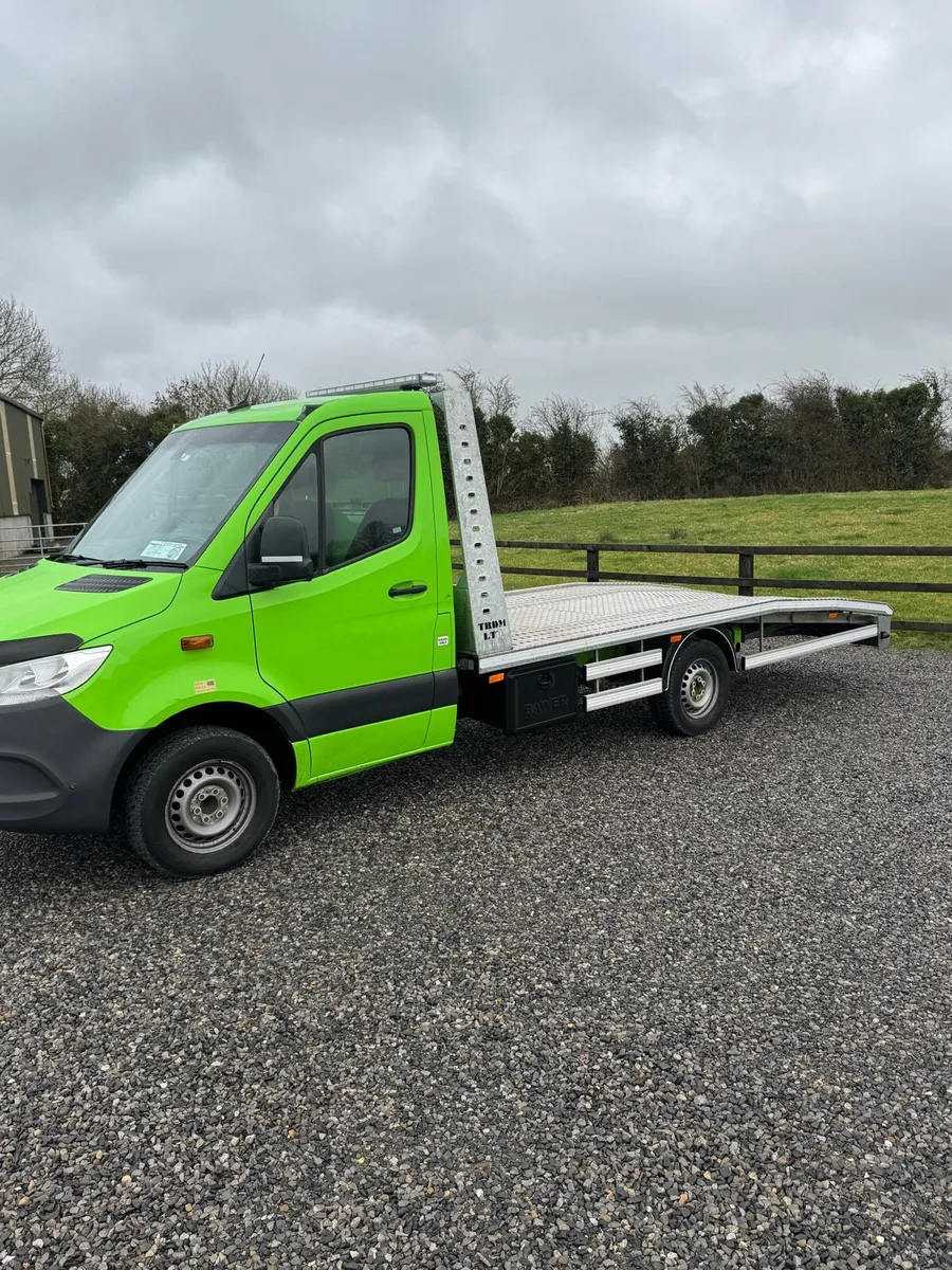 2020 Mercedes Sprinter Recovery Truck Automatic - Image 4