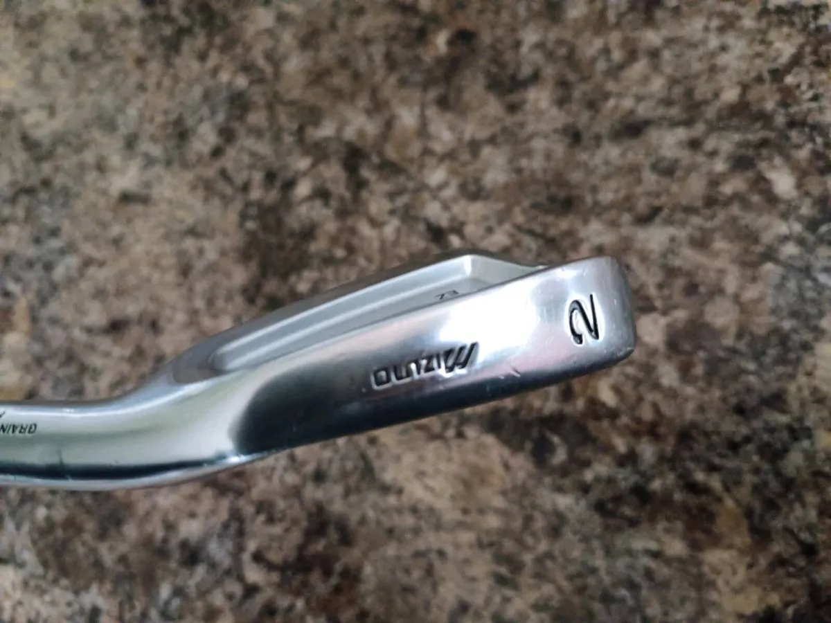Mizuno Comp EZ 2 Iron. Immaculate. - Image 3