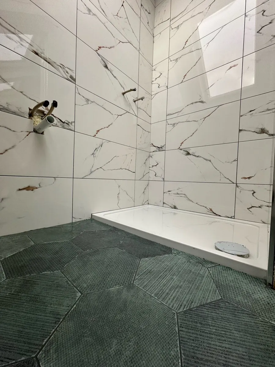 Tiler available - Image 4