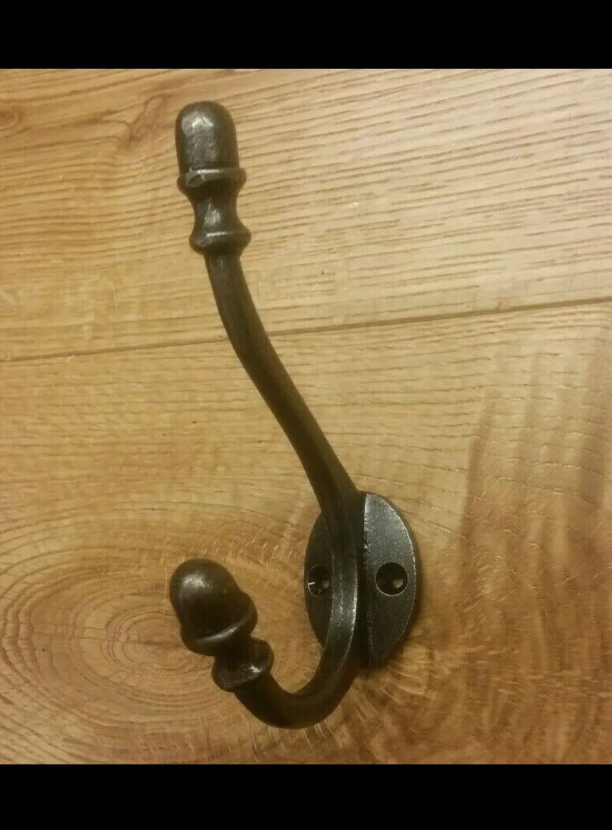 6 x Cast Iron Coat Hooks Double Acorn NEW