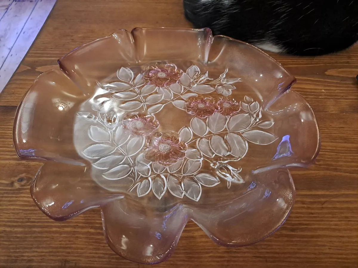 Large Mid-Century Frosted Art Glass Bowl - Image 1