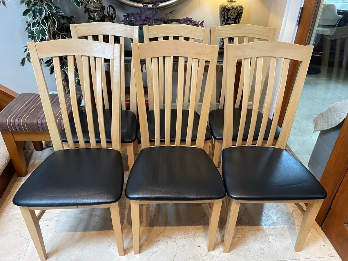 Very Solid 4.5Ft Kitchen Table & 6 Leather Chairs - Image 2