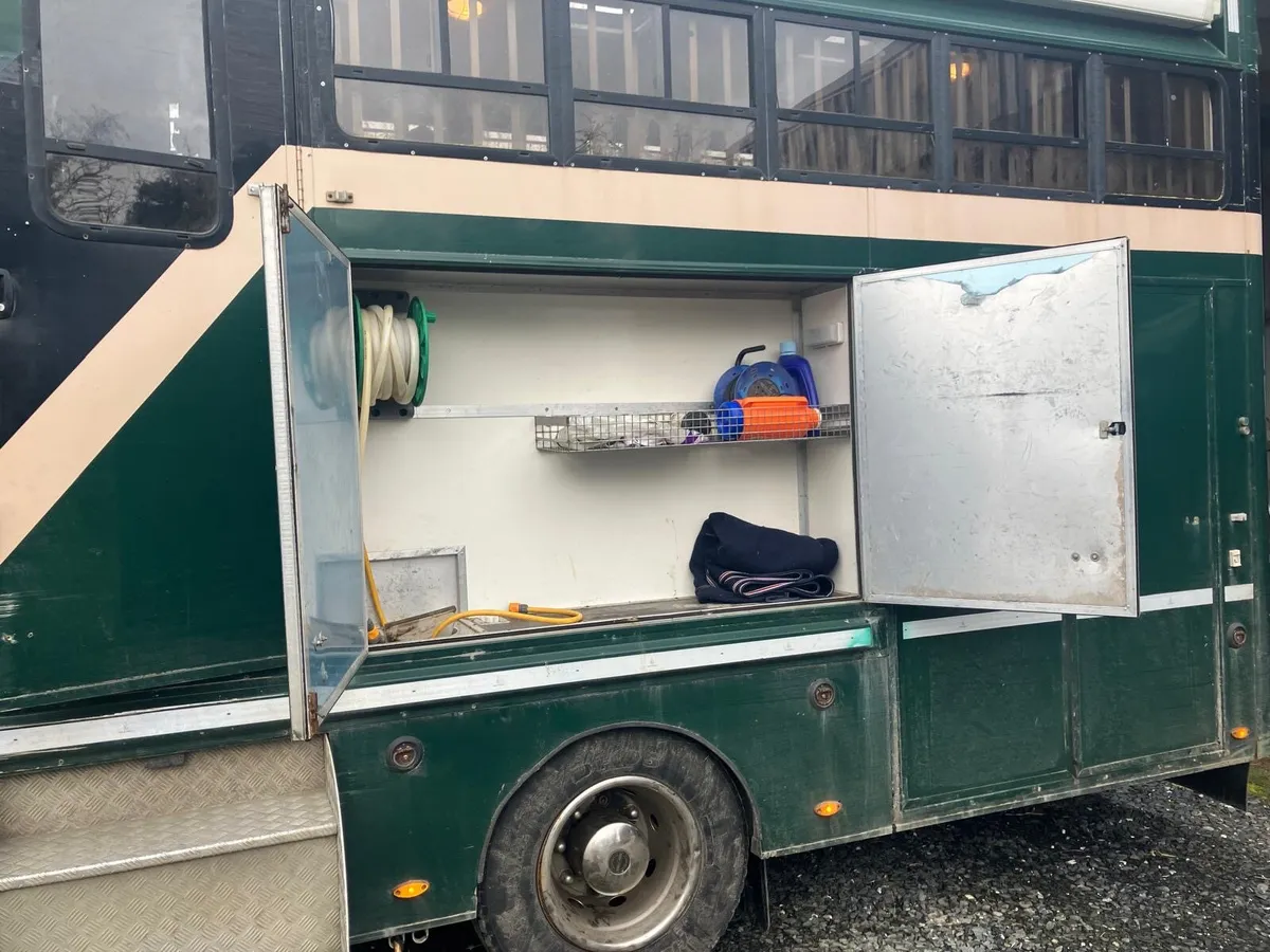 Horse lorry - Image 4