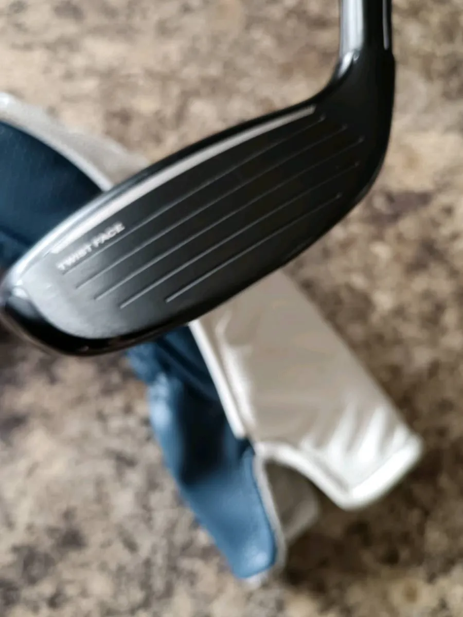 Taylormade Stealth HD 3 Hybrid. New. - Image 4